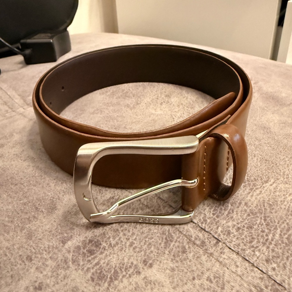 Brown Boss Belt US30
Excellent condition